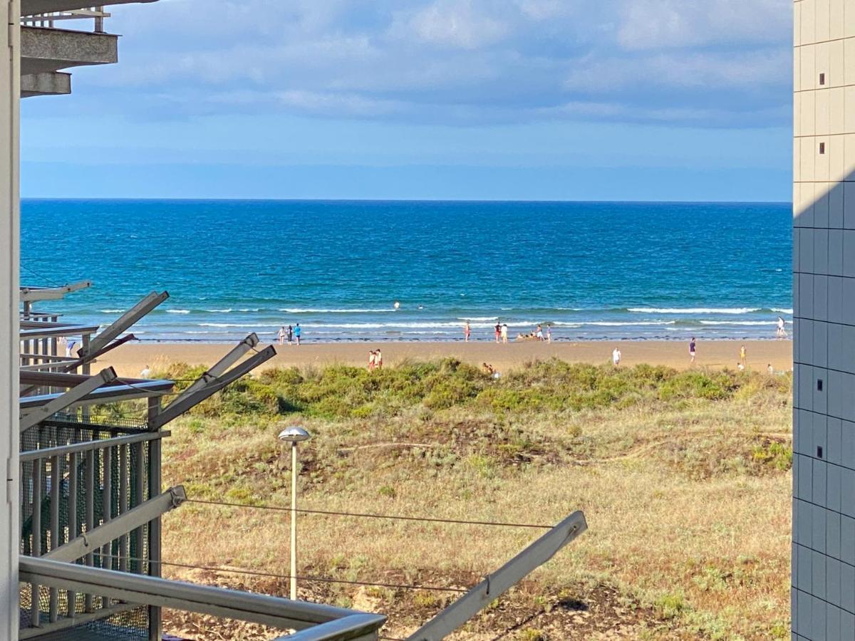 Piso Primera Linea De Playa Ларедо Экстерьер фото