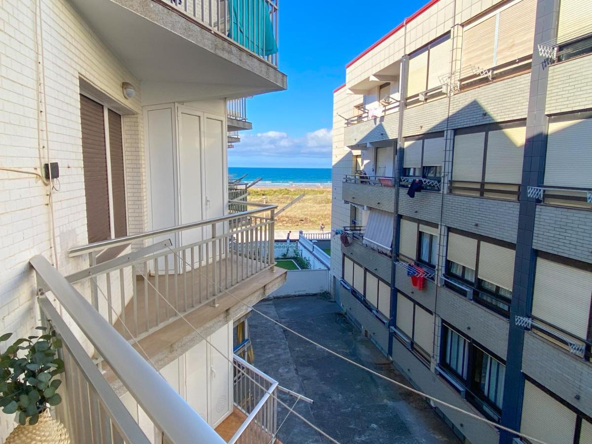 Piso Primera Linea De Playa Ларедо Экстерьер фото